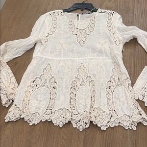 Dolce Vita Ivory Embroidered Blouse
